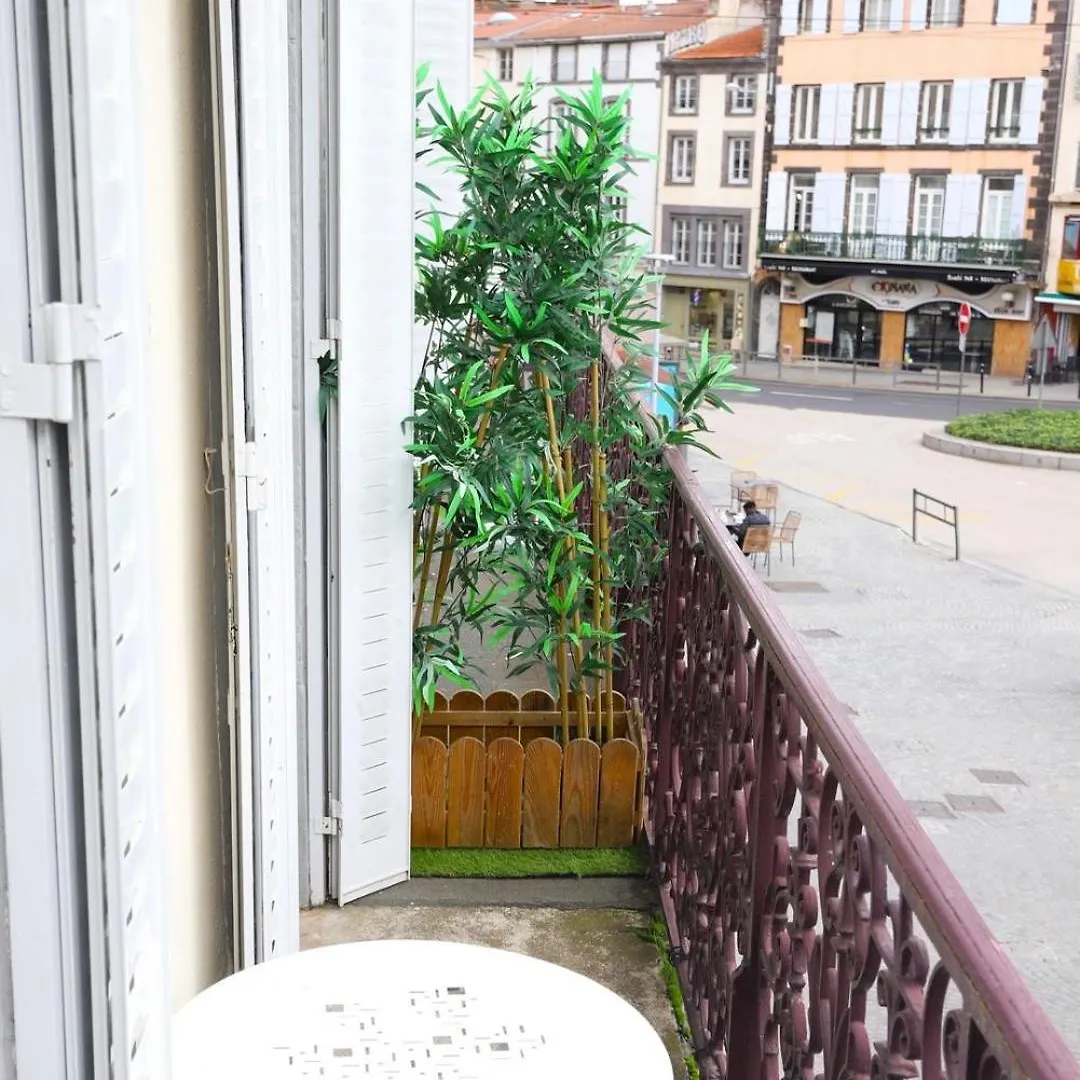 Appartement Hyper Centre Avec Balcon Clermont-Ferrand